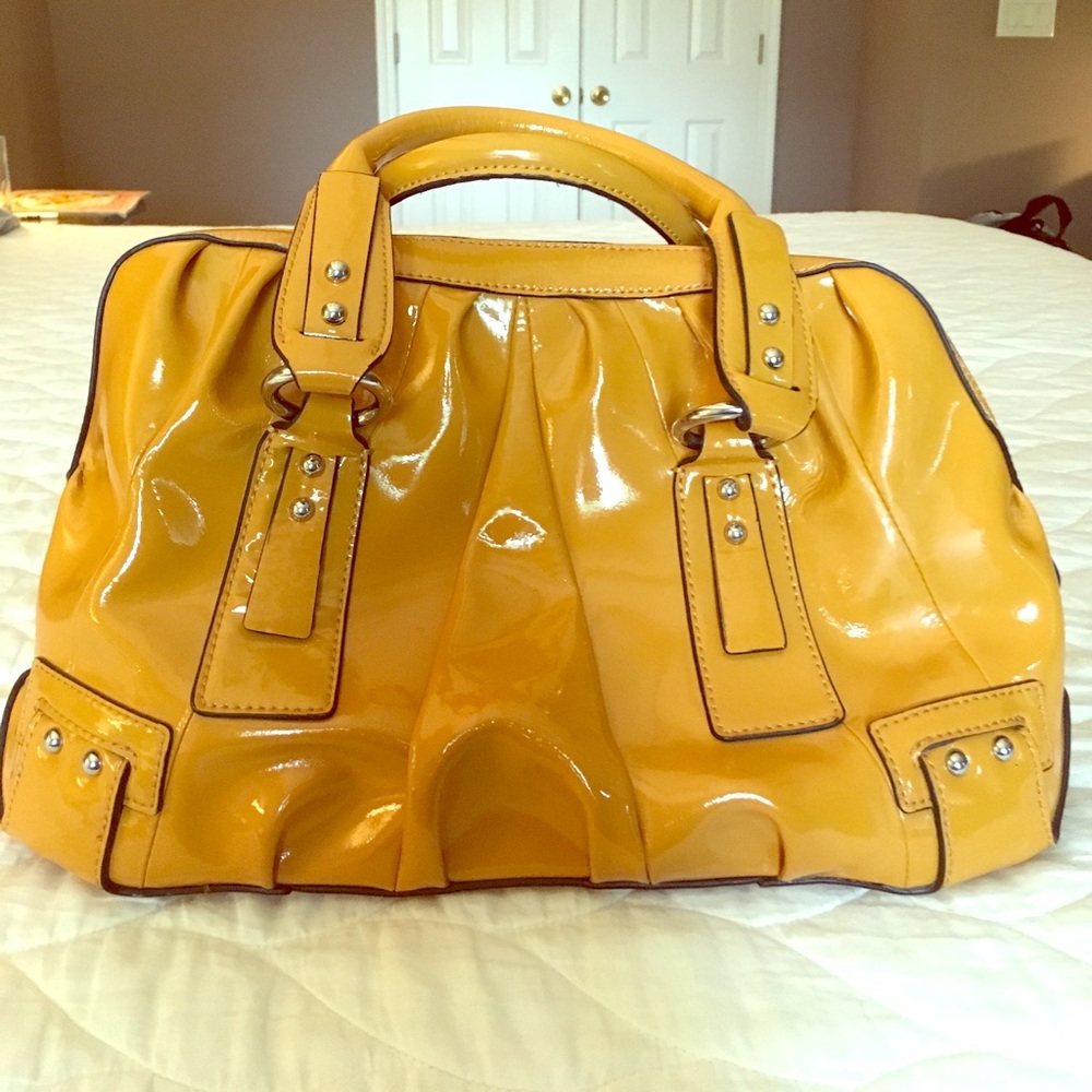 Trendy Mustard Karen Millen Patent Leather Bag